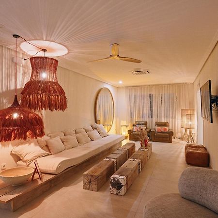 Апарт готель Secret Oasis Ibiza-Only Adults Сан-Антоніо Екстер'єр фото